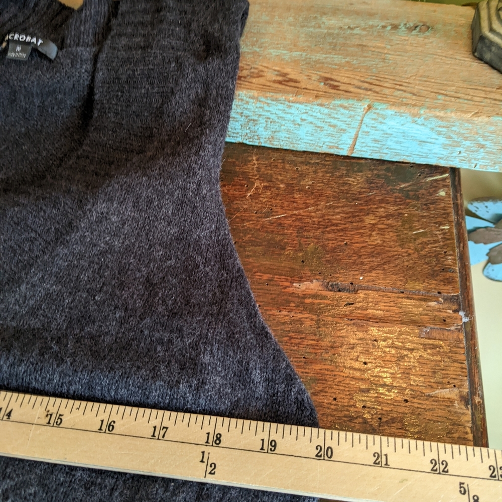 Acrobat sweater - Picture 7 of 8